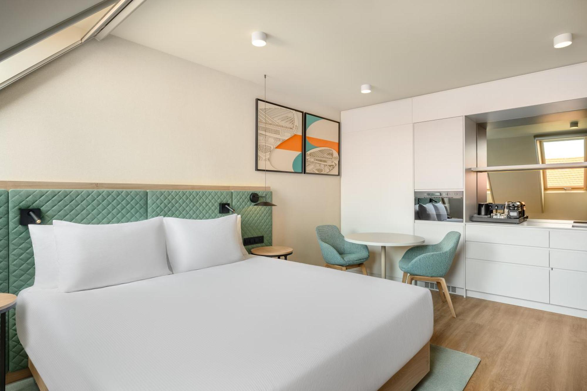 Hilton Garden Inn Debrecen City Center Exterior foto