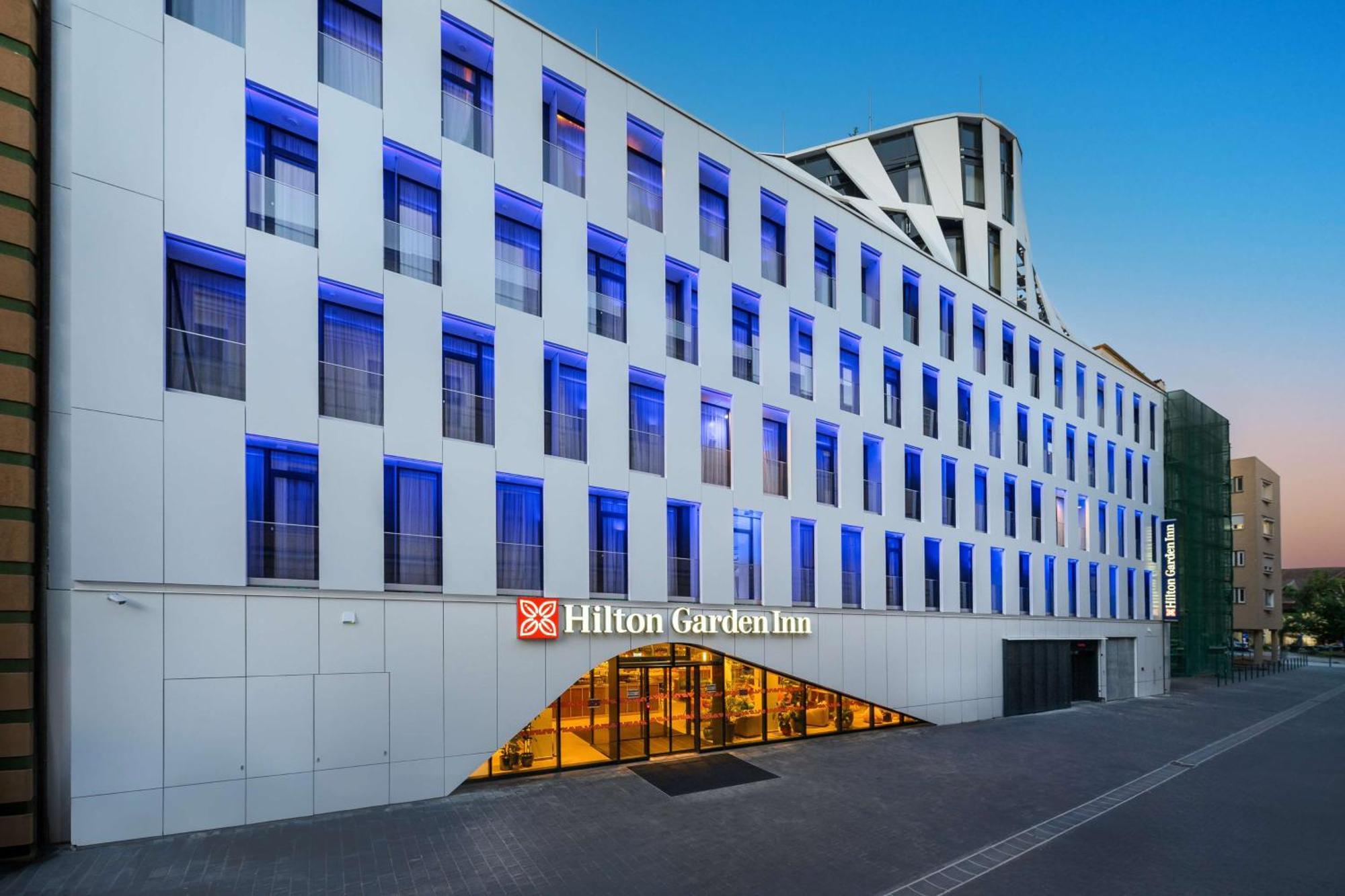 Hilton Garden Inn Debrecen City Center Exterior foto